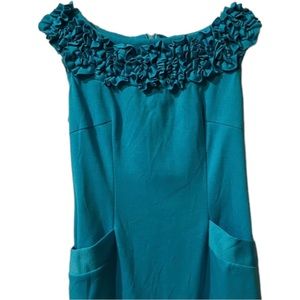 JUST TAYLOR RUFFLE DETAIL DRESS IN TEAL